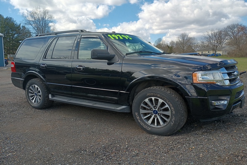 2017_Ford_Expedition_XLT3
