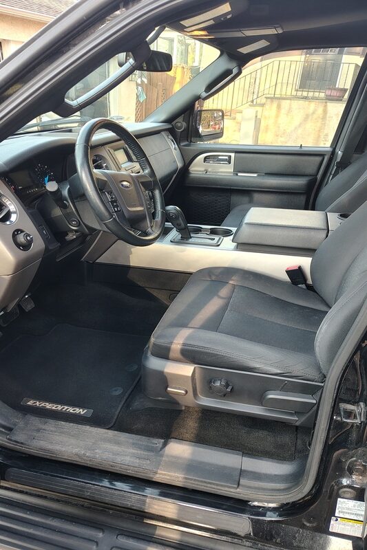 2017_Ford_Expedition_XLT5